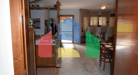 Продаж - Котедж 400 m² в передмісті Салонік Продаж - Котедж 400 m² в передмісті Салонік