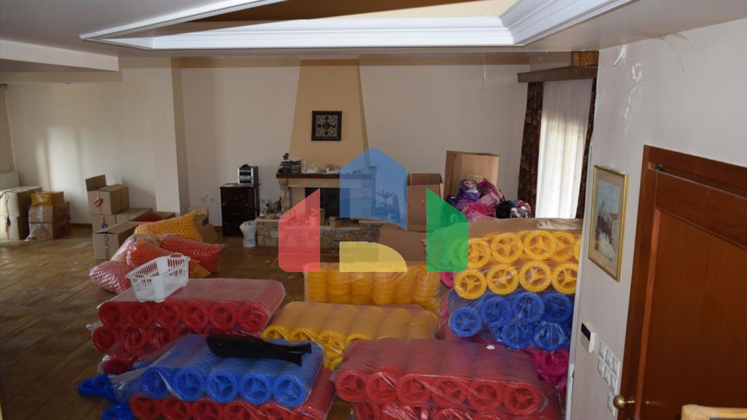 Продаж - Котедж 400 m² в передмісті Салонік