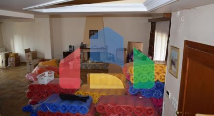 Продаж - Котедж 400 m² в передмісті Салонік Продаж - Котедж 400 m² в передмісті Салонік