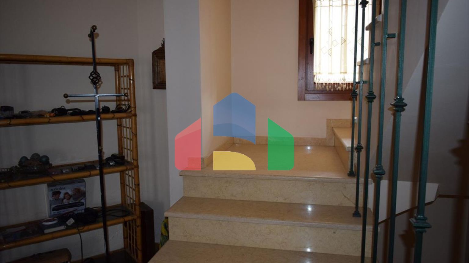 Продаж - Котедж 400 m² в передмісті Салонік