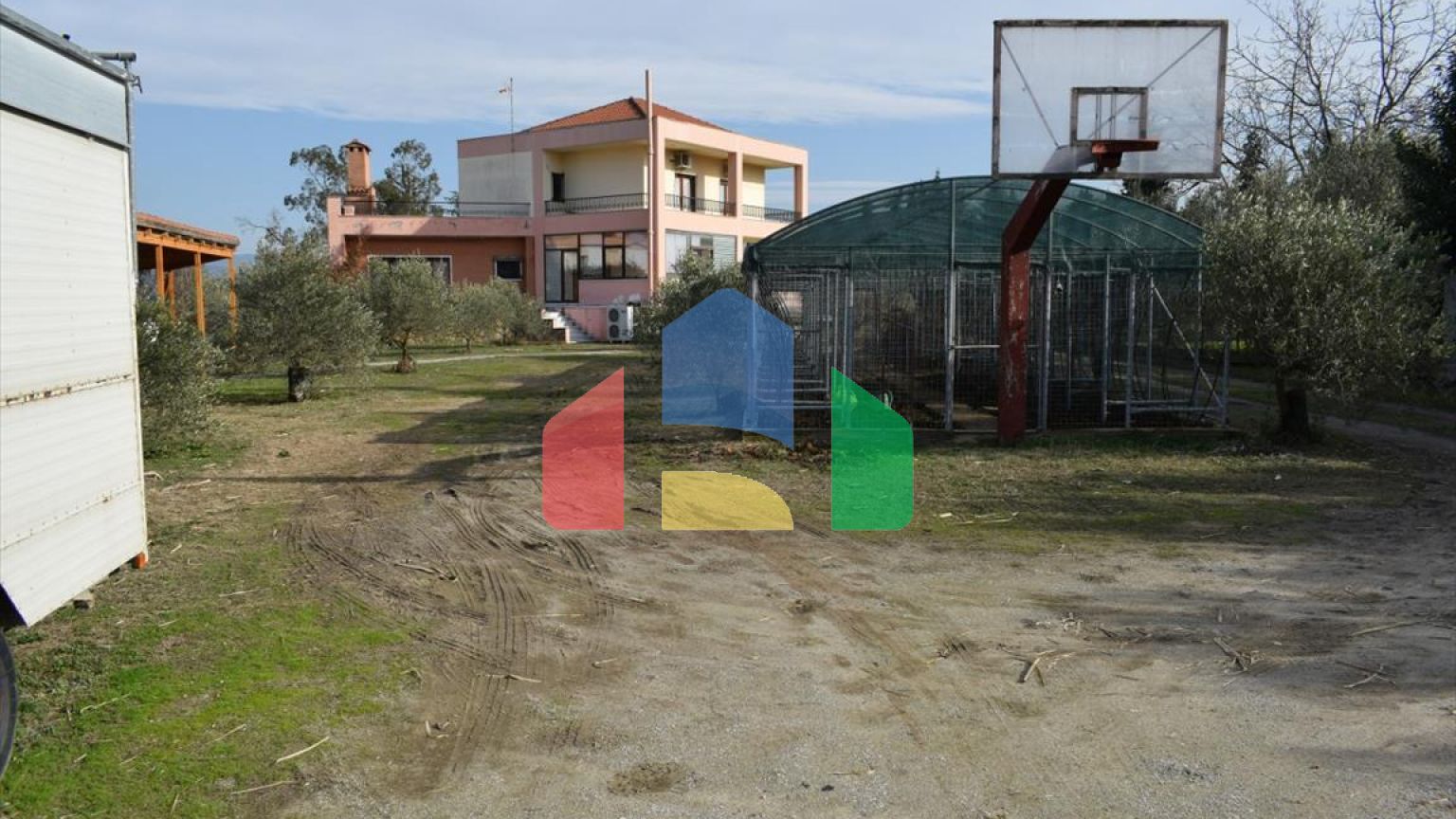 Продаж - Котедж 400 m² в передмісті Салонік