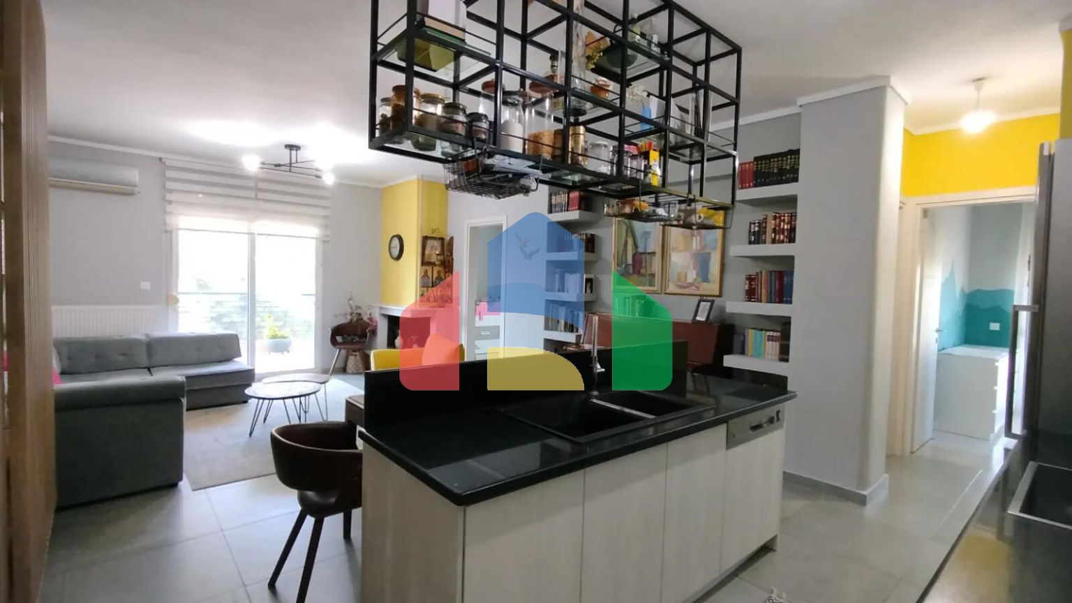 Продажа - Квартира 95 m² в пригороде Салоник