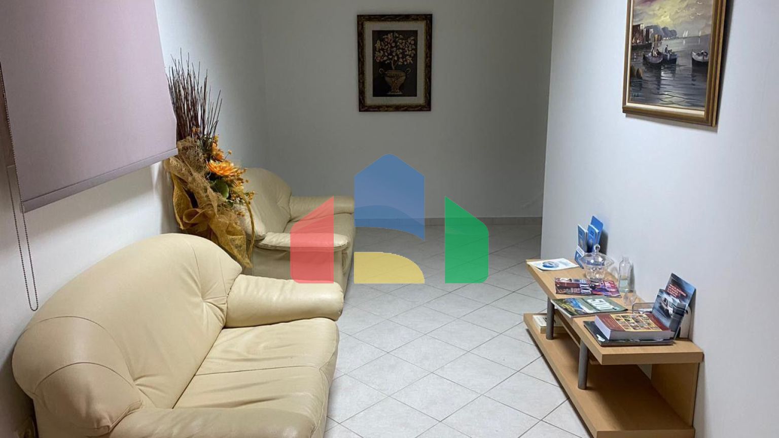 Продажа - Коммерческое помещение 68 m² в пригороде Салоник