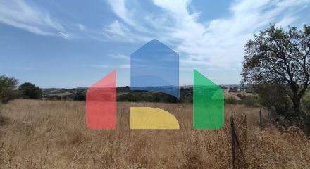 Продаж - Земельна ділянка 4800 m² в передмісті Салонік