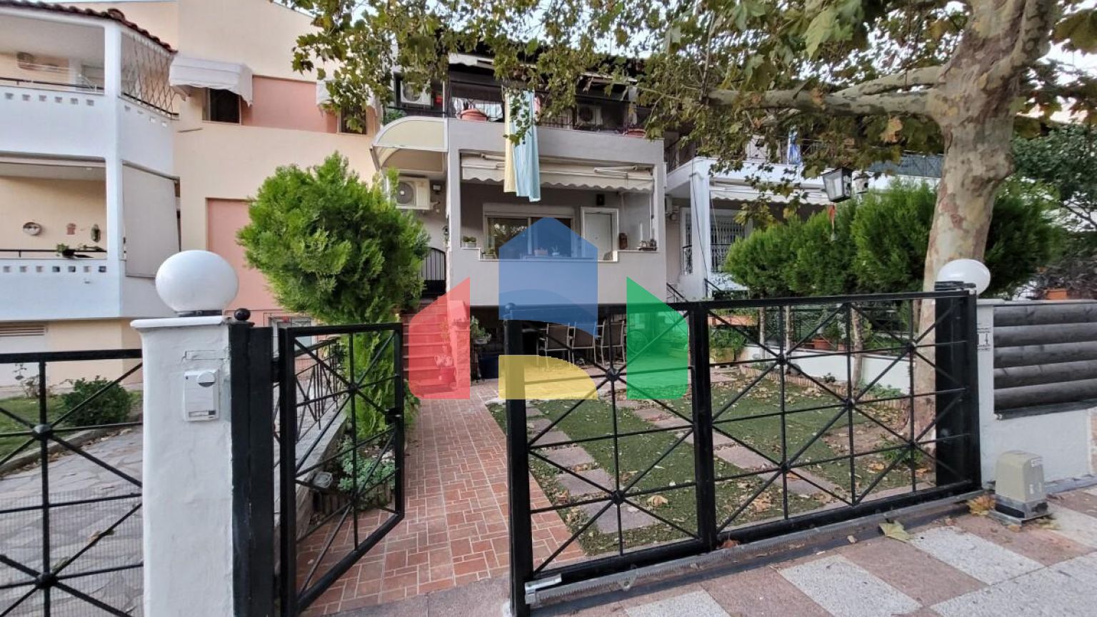 Продажа - Таунхаус 192 m² в пригороде Салоник