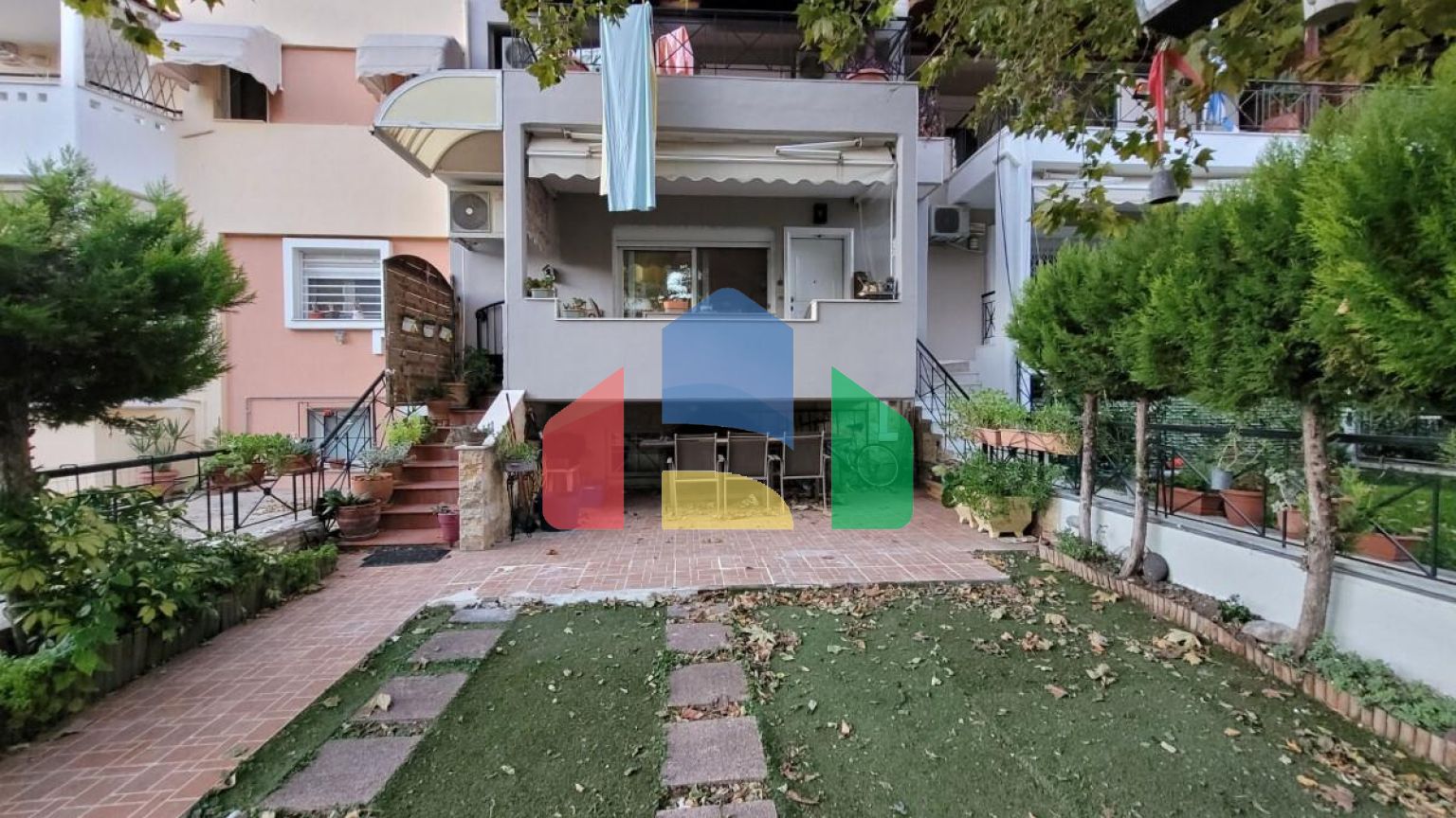 Продажа - Таунхаус 192 m² в пригороде Салоник