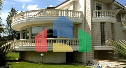 Продаж - Вілла 450 m² в передмісті Салонік