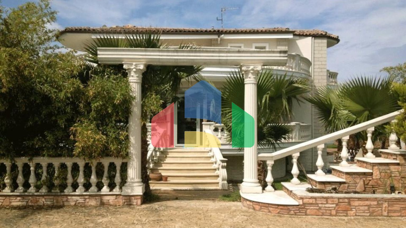 Продажа - Вилла 450 m² в пригороде Салоник