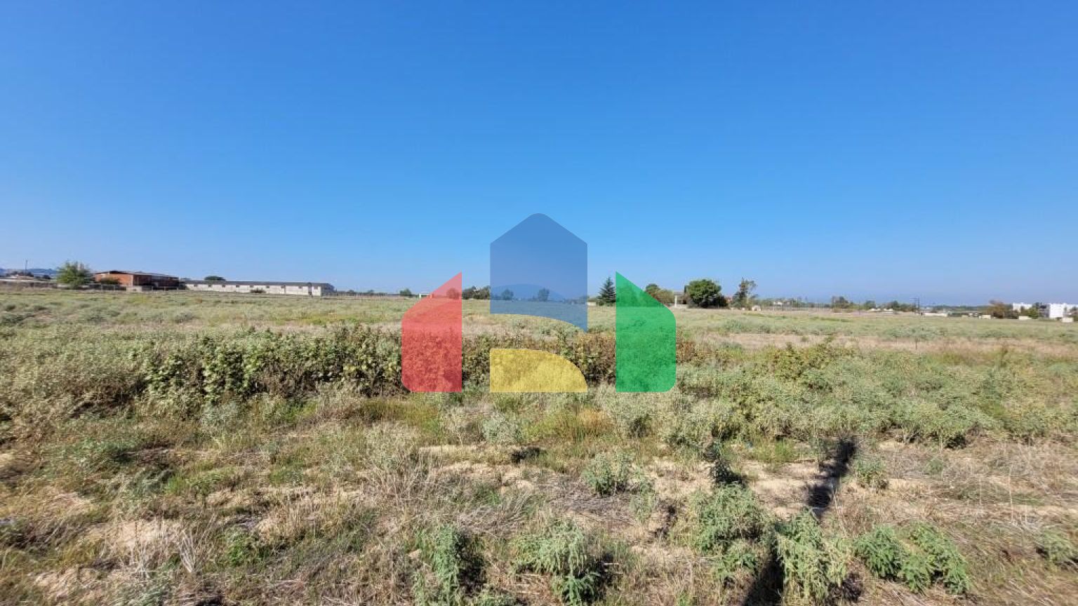 Продаж - Земельна ділянка 9000 m² в передмісті Салонік