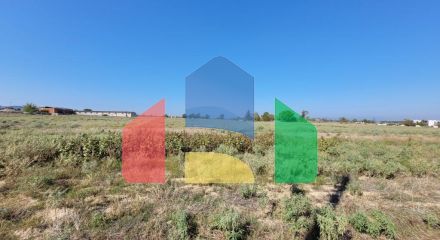 Продаж - Земельна ділянка 9000 m² в передмісті Салонік Продаж - Земельна ділянка 9000 m² в передмісті Салонік