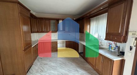 Продаж - Таунхаус 240 m² в передмісті Салонік