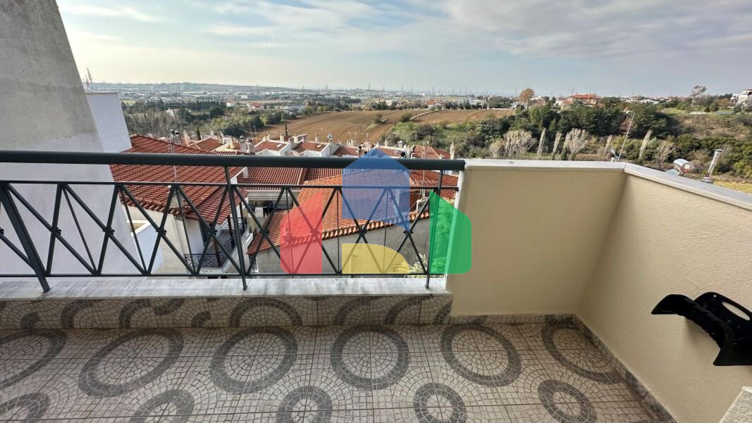 Продаж - Таунхаус 240 m² в передмісті Салонік