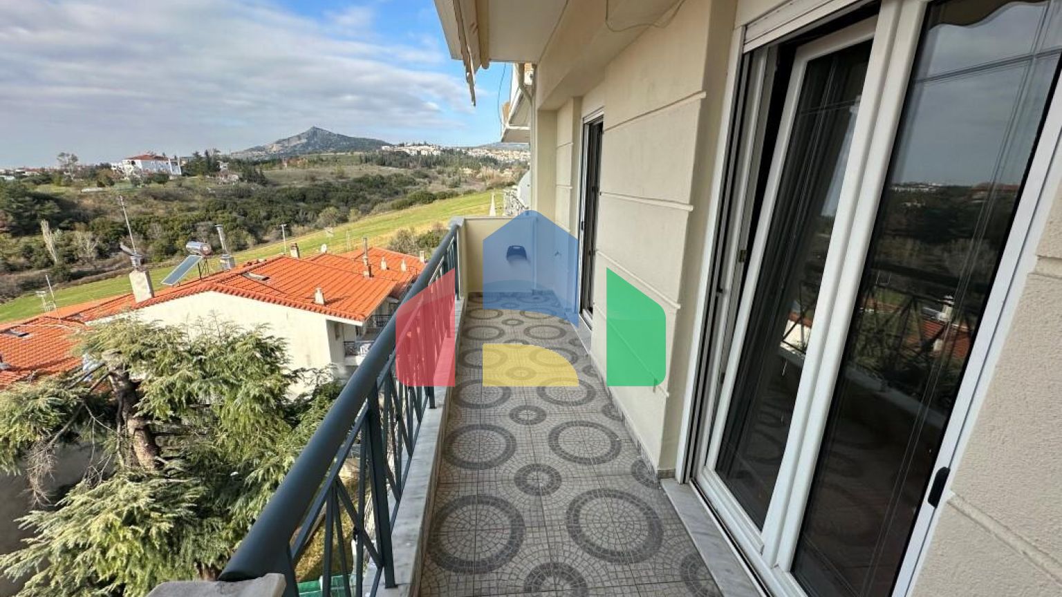 Продаж - Таунхаус 240 m² в передмісті Салонік