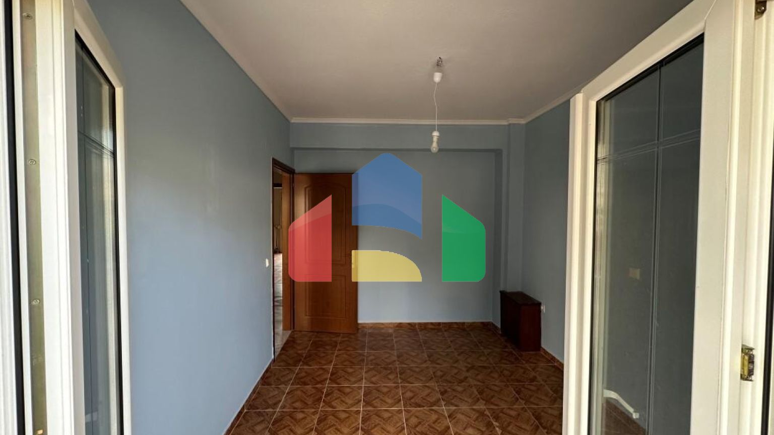 Продаж - Таунхаус 240 m² в передмісті Салонік