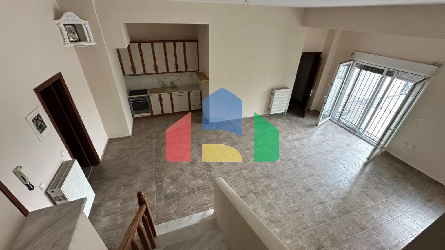 Продаж - Таунхаус 240 m² в передмісті Салонік