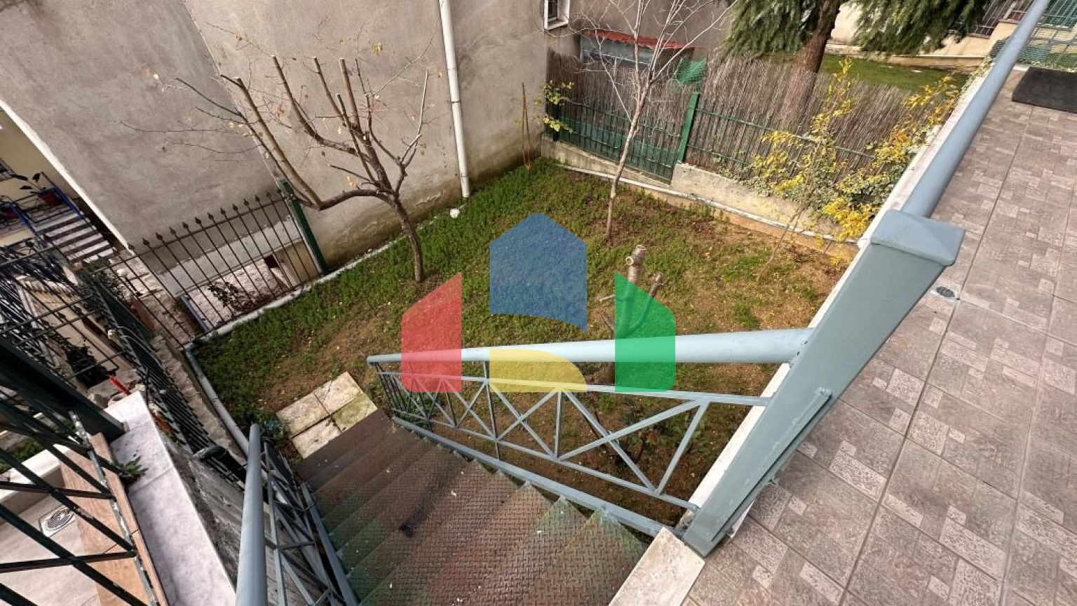 Продаж - Таунхаус 240 m² в передмісті Салонік