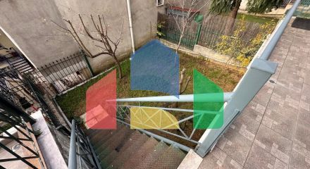 Продаж - Таунхаус 240 m² в передмісті Салонік