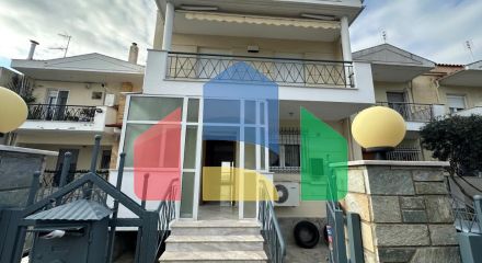 Продаж - Таунхаус 240 m² в передмісті Салонік