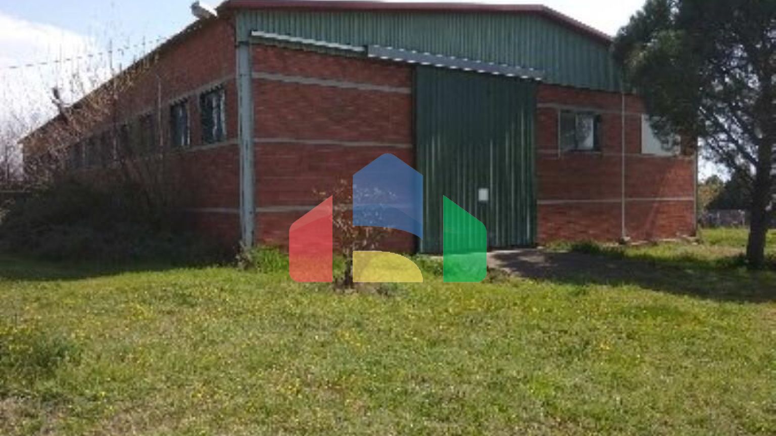 Продаж - Комерційна нерухомість 800 m² в передмісті Салонік