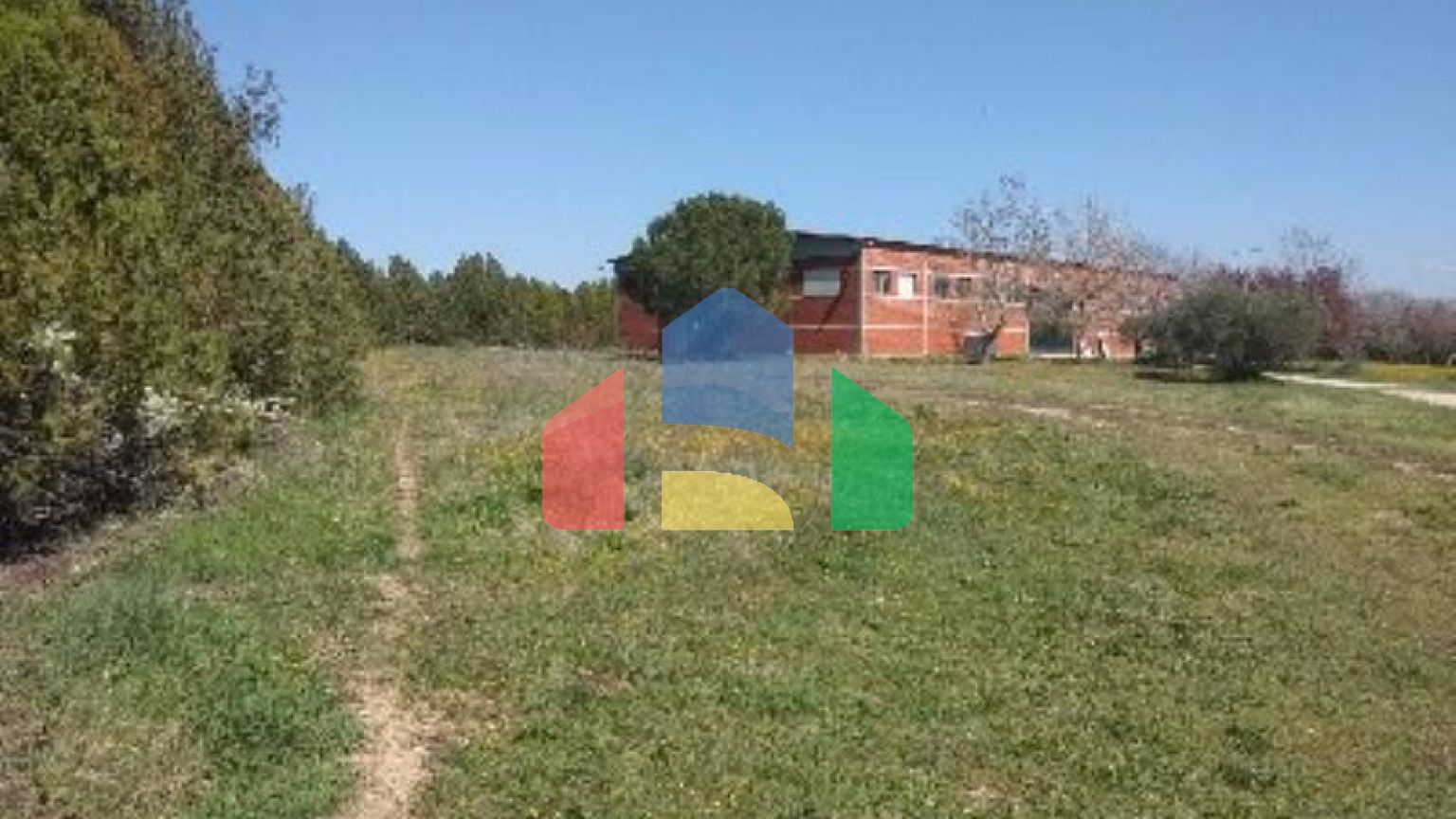 Продаж - Комерційна нерухомість 800 m² в передмісті Салонік