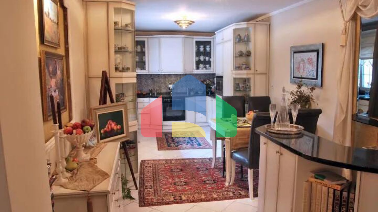 Продаж - Вілла 470 m² в передмісті Салонік