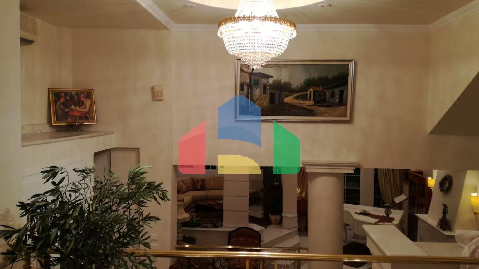 Продаж - Вілла 470 m² в передмісті Салонік