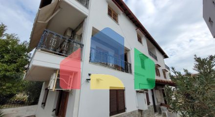 Продаж - Таунхаус 235 m² в передмісті Салонік