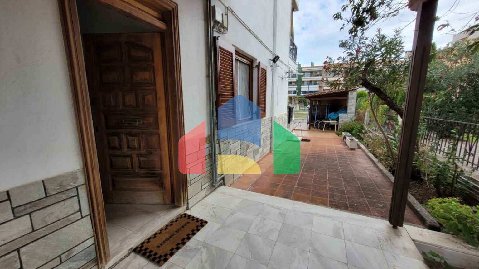 Продаж - Таунхаус 235 m² в передмісті Салонік