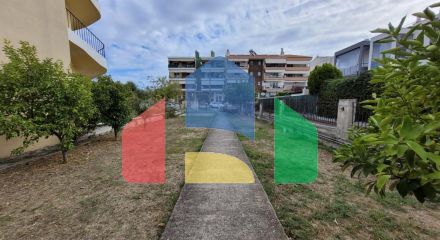 Продаж - Таунхаус 235 m² в передмісті Салонік