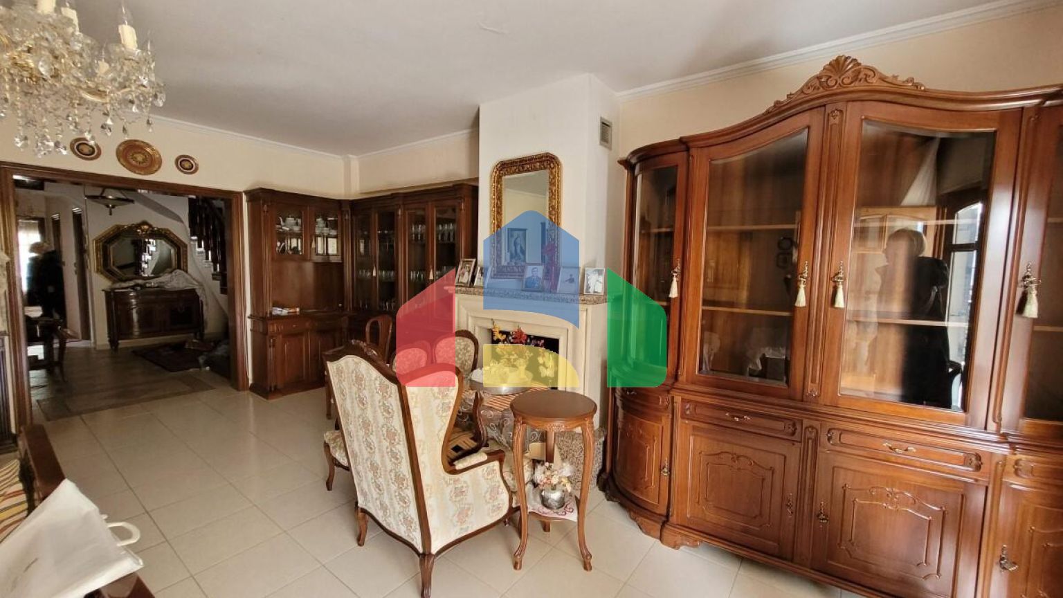 Продаж - Таунхаус 235 m² в передмісті Салонік