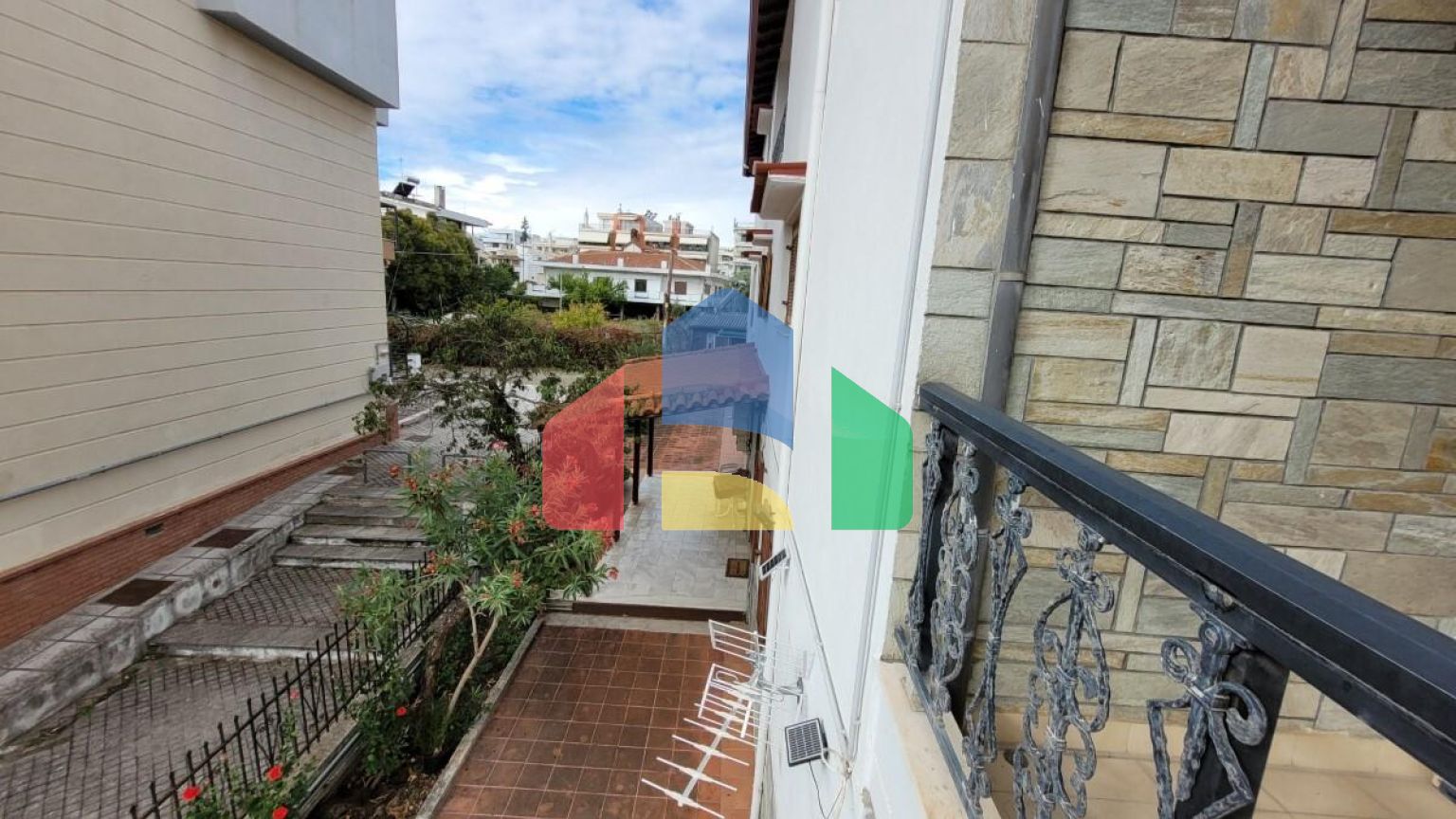 Продаж - Таунхаус 235 m² в передмісті Салонік