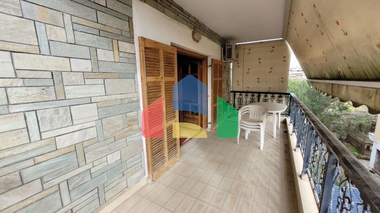 Продаж - Таунхаус 235 m² в передмісті Салонік