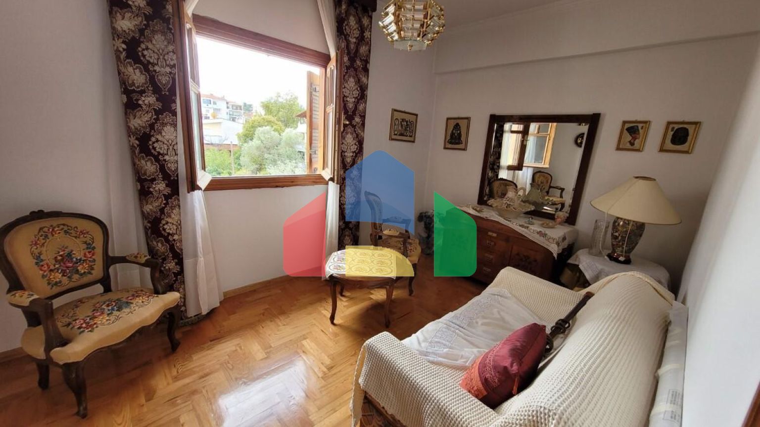 Продаж - Таунхаус 235 m² в передмісті Салонік