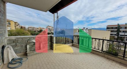 Продаж - Таунхаус 235 m² в передмісті Салонік