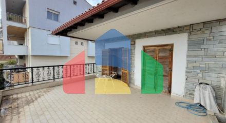 Продаж - Таунхаус 235 m² в передмісті Салонік