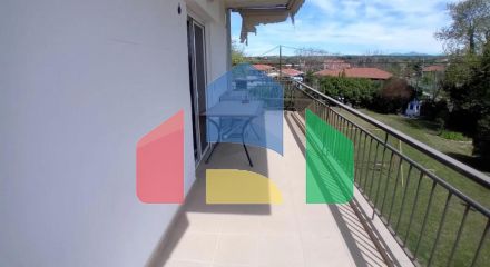 Продаж - Квартира 86 m² в передмісті Салонік