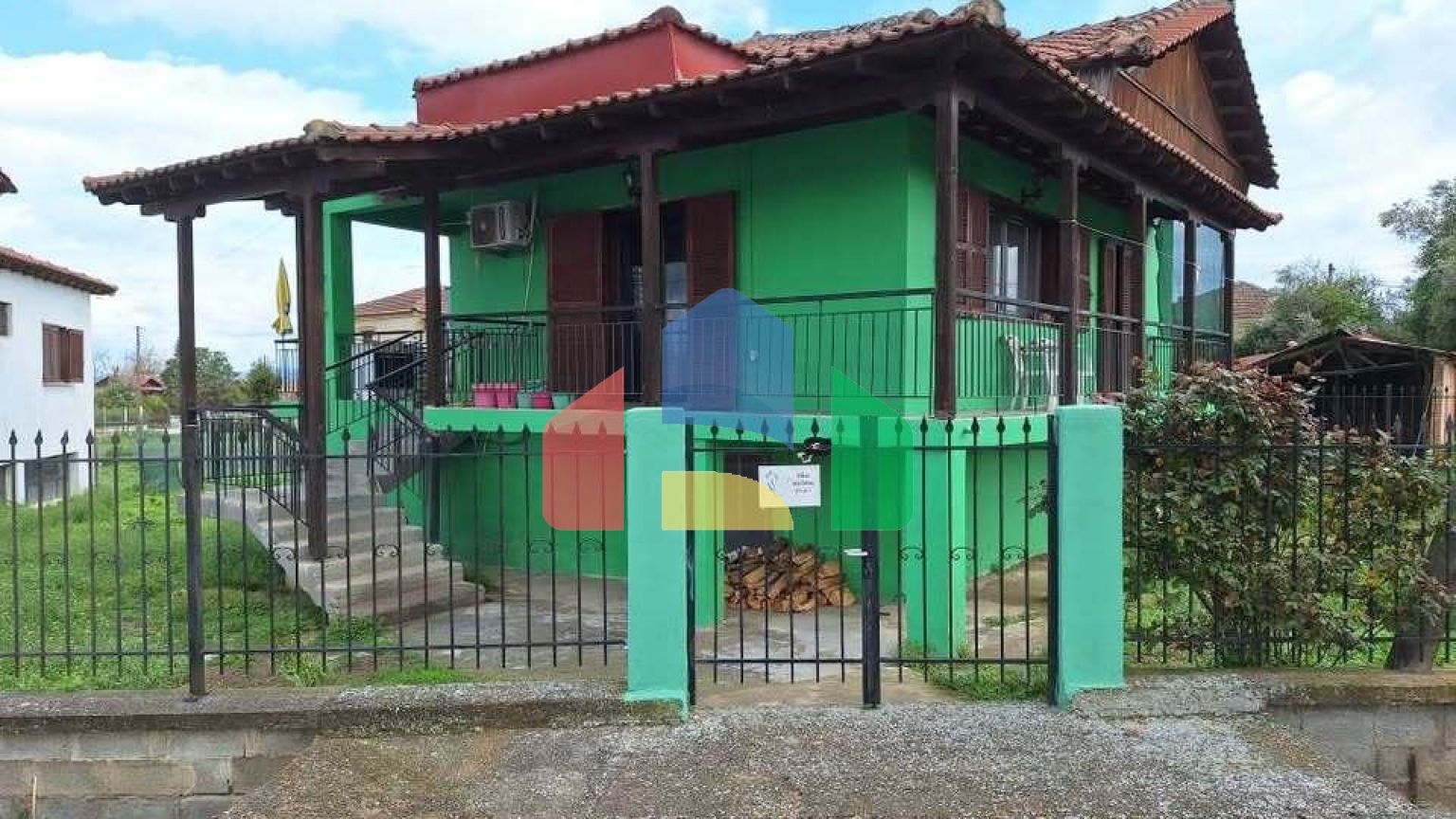 Продаж - Котедж 78 m² в передмісті Салонік