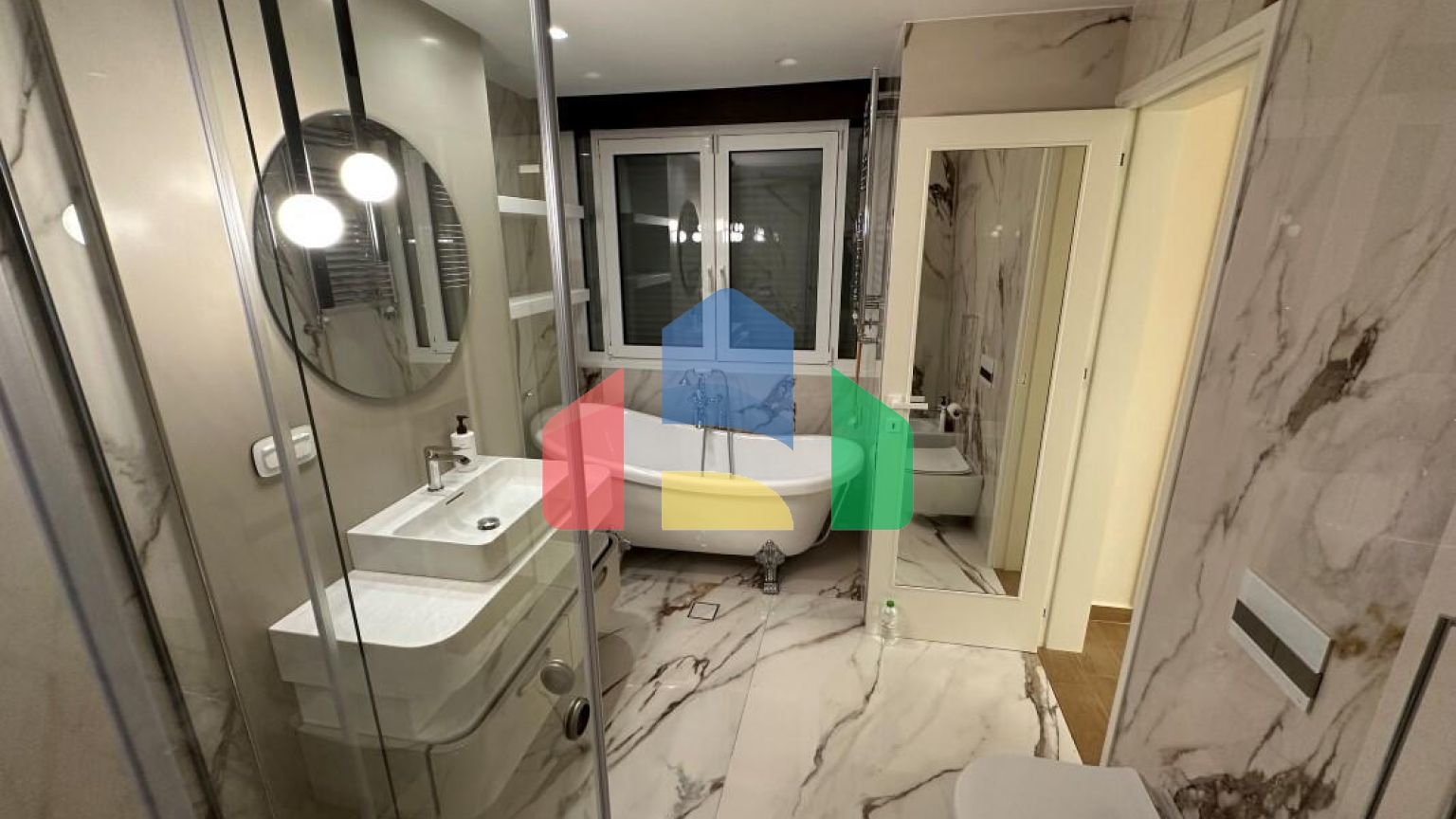 Продаж - Таунхаус 180 m² в передмісті Салонік