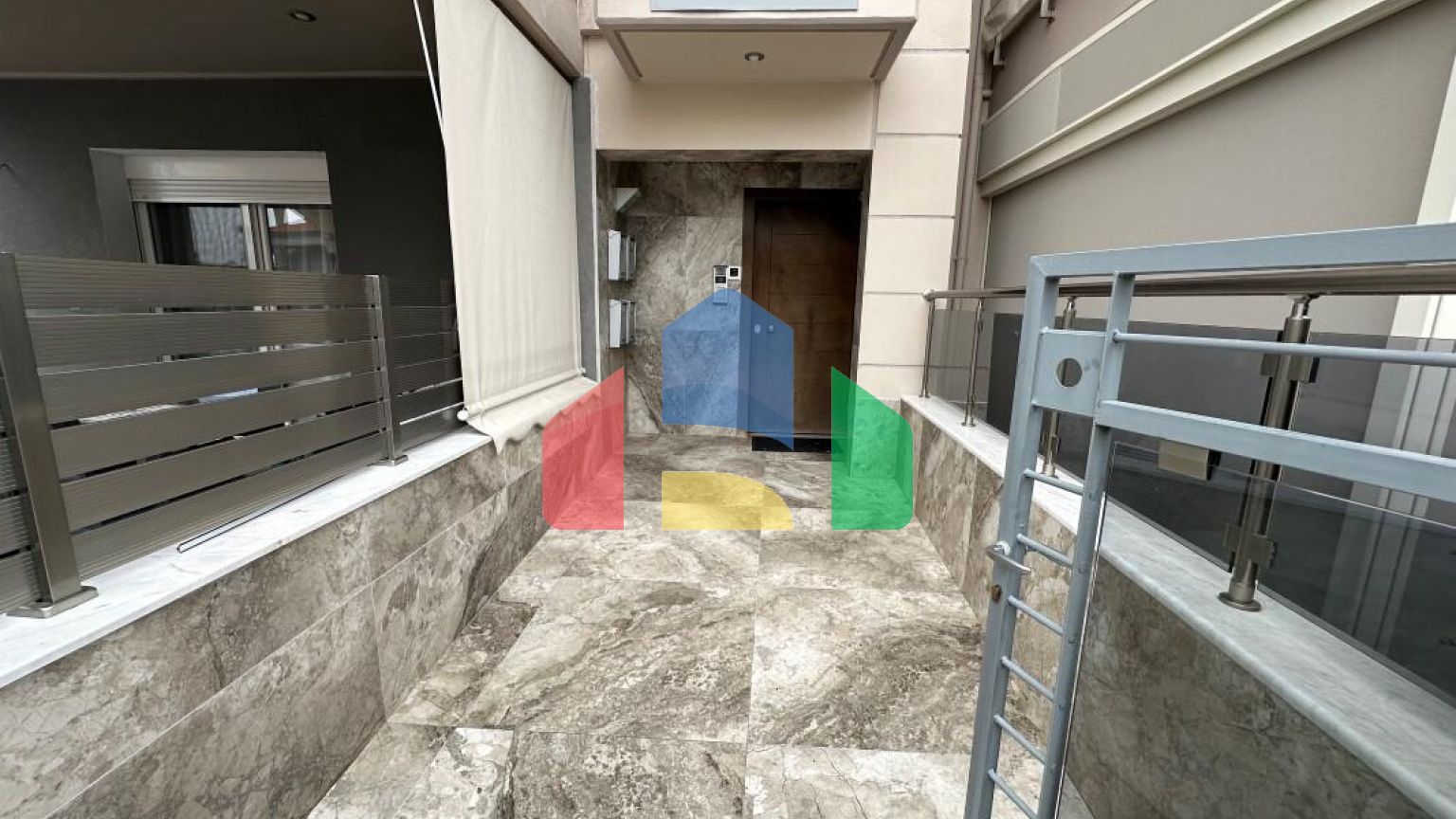 Продаж - Таунхаус 180 m² в передмісті Салонік