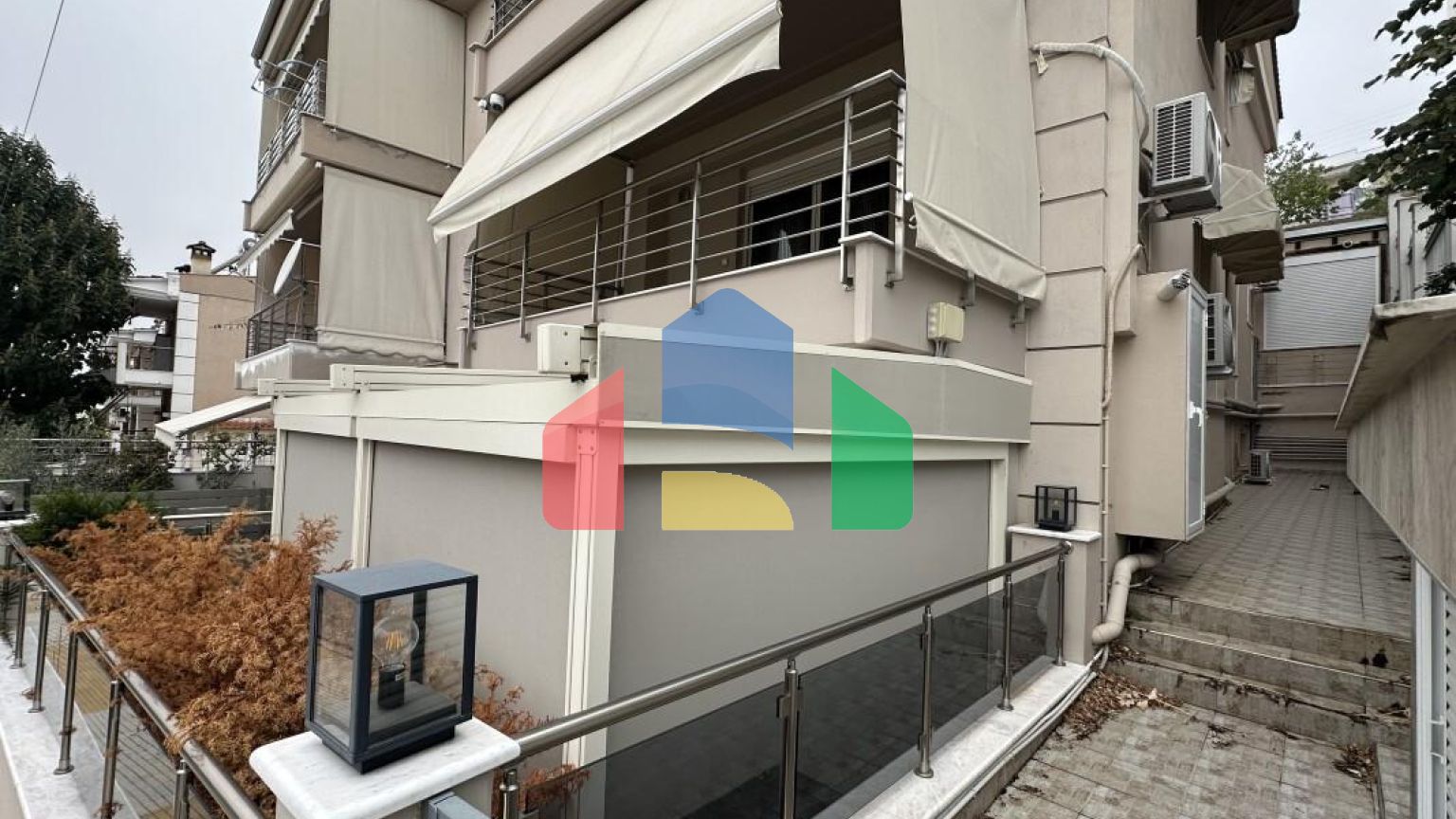 Продаж - Таунхаус 180 m² в передмісті Салонік