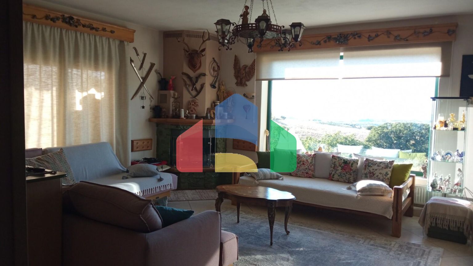 Продаж - Котедж 240 m² в передмісті Салонік