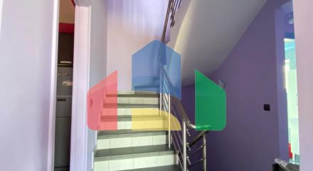 Продаж - Квартира 190 m² Евія