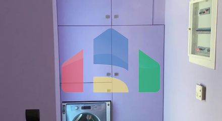 Продаж - Квартира 190 m² Евія