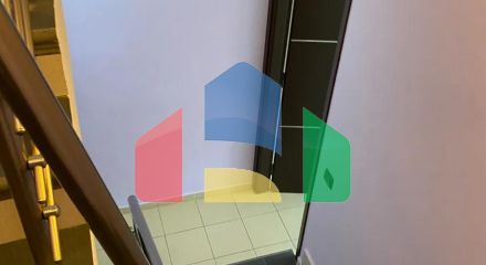 Продаж - Квартира 190 m² Евія