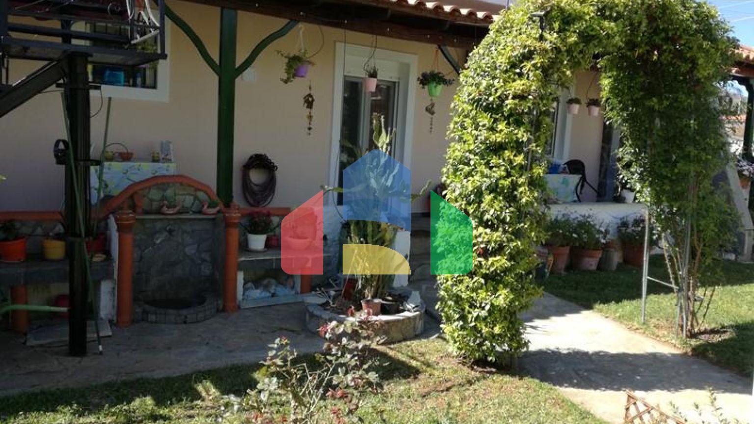 Продажа - Коттедж 100 m² Эвия