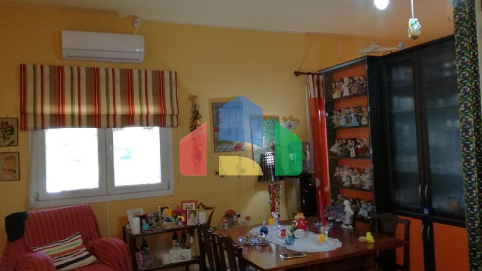 Продажа - Коттедж 100 m² Эвия