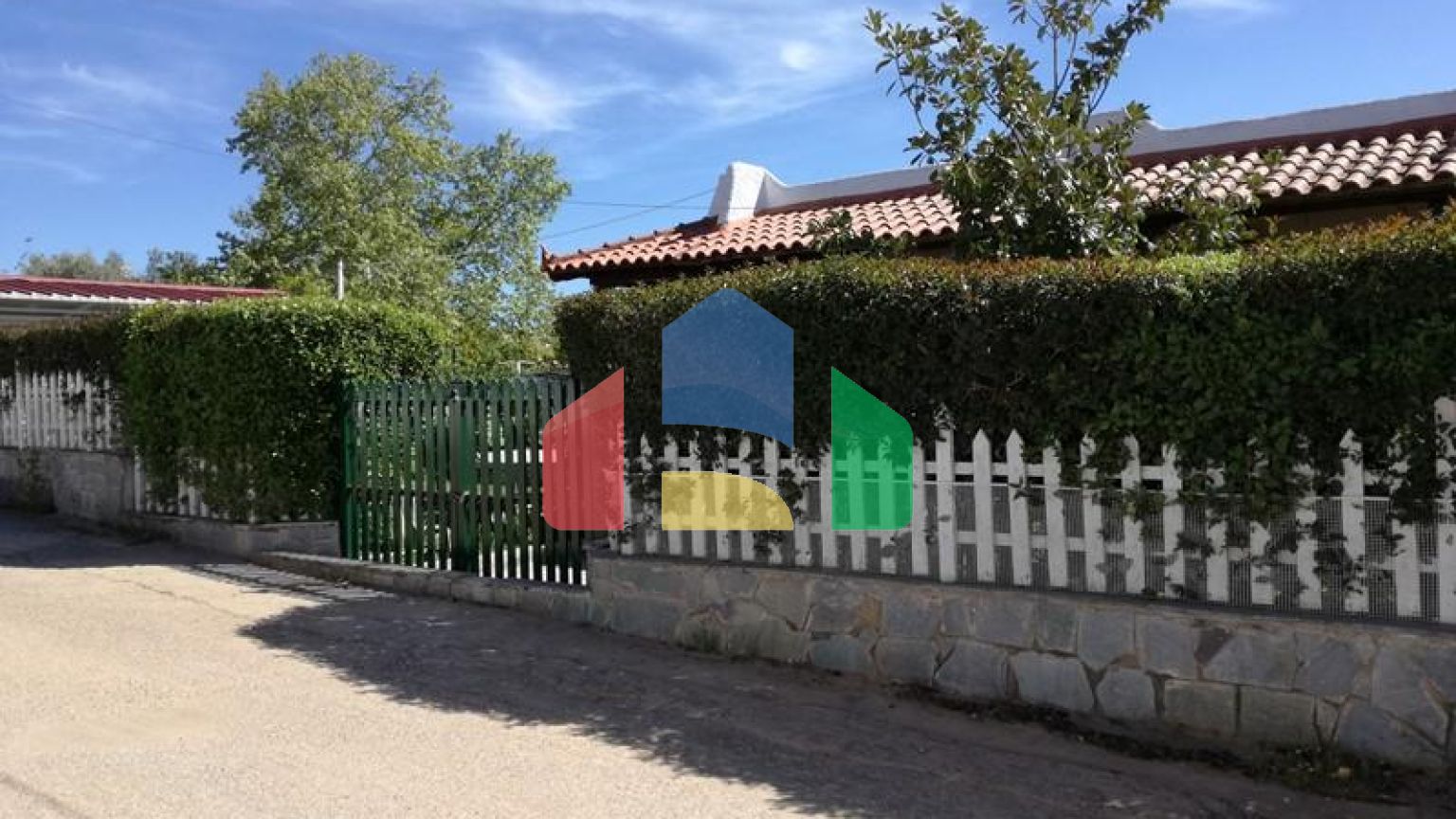 Продажа - Коттедж 100 m² Эвия