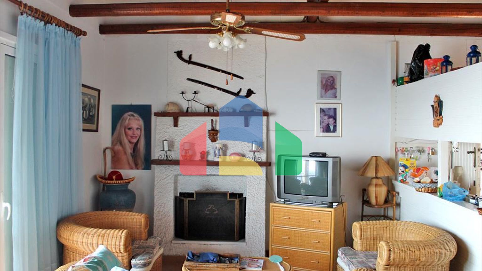 Продажа - Коттедж 145 m² Эвия