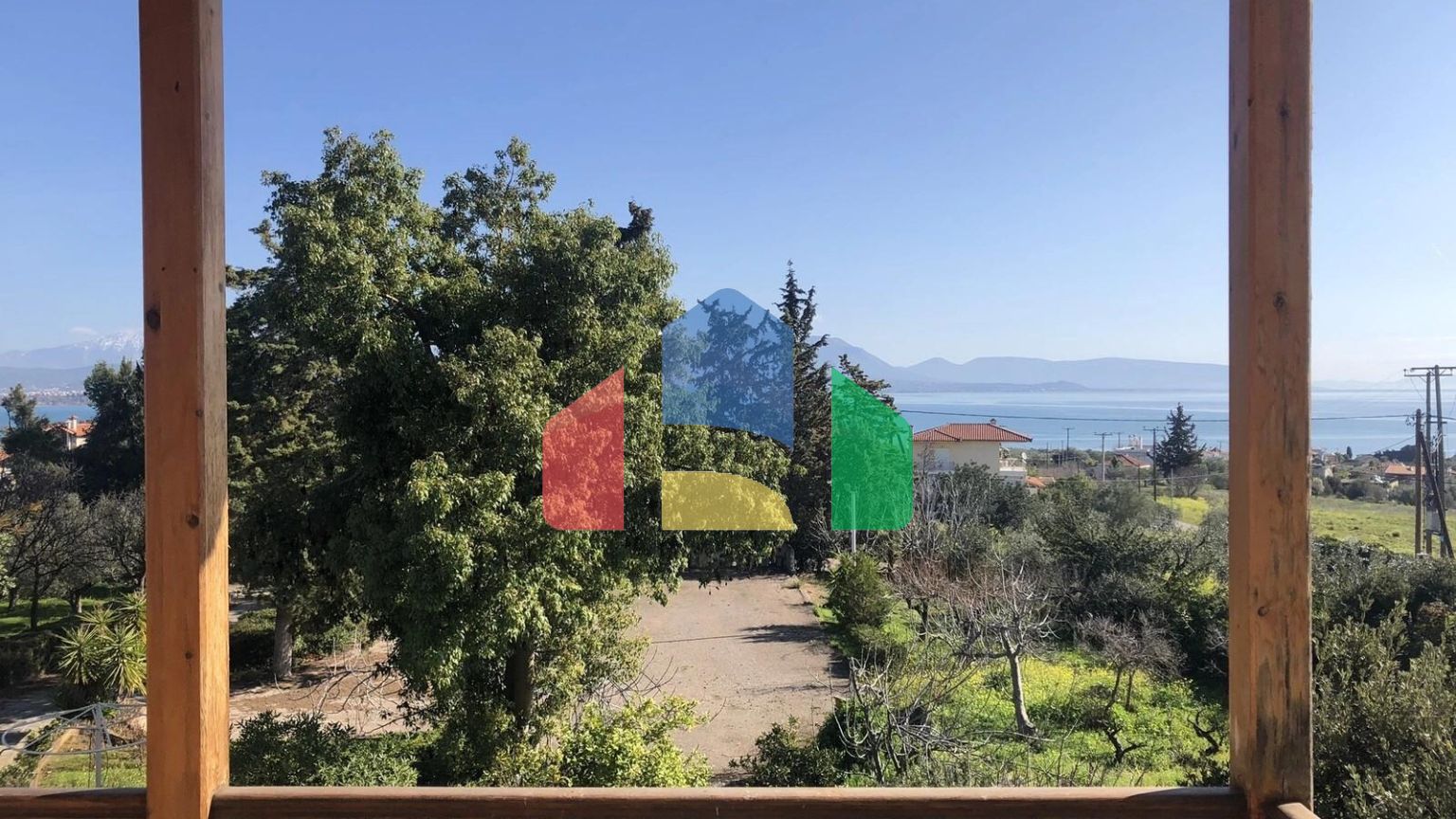 Продаж - Котедж 411 m² Евія