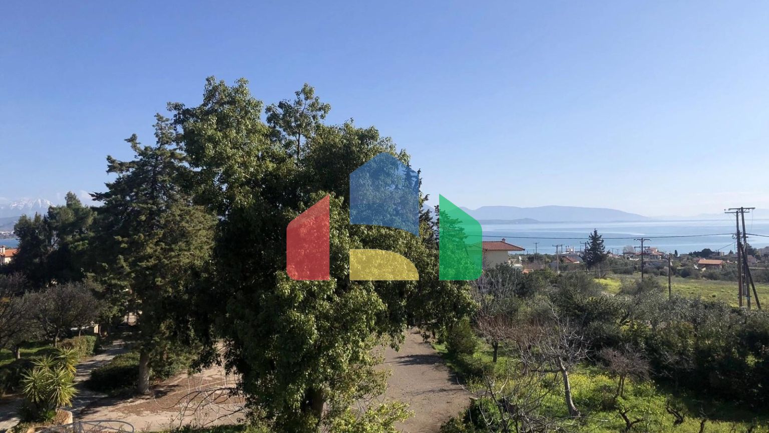 Продаж - Котедж 411 m² Евія